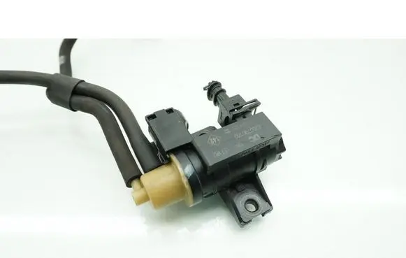 Renault Captur Vacuum valve 8200790180