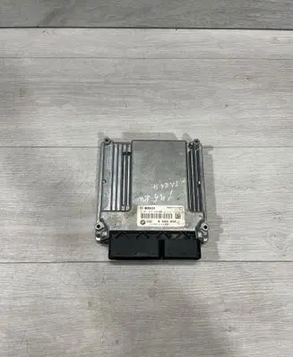 BMW 5 E60 E61 Engine control unit/module 8509034 1039S34186 0281016638