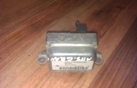 Mitsubishi Grandis ESP acceleration yaw rate sensor mn102338
