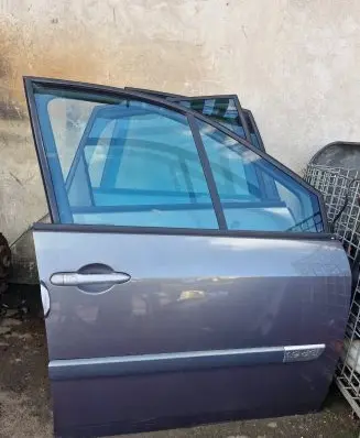 Renault Scenic II - Grand scenic II Front door