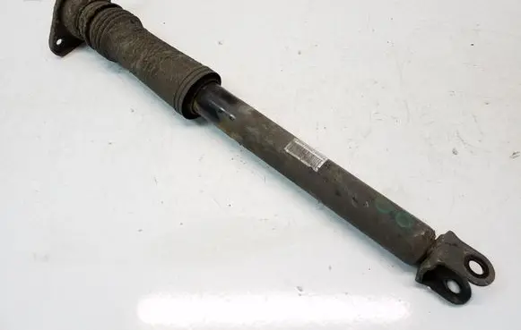 Hyundai ix35 Rear shock absorber/damper 553113U010 553003U010