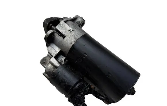 Volkswagen PASSAT B5.5 Starter motor 068911024F