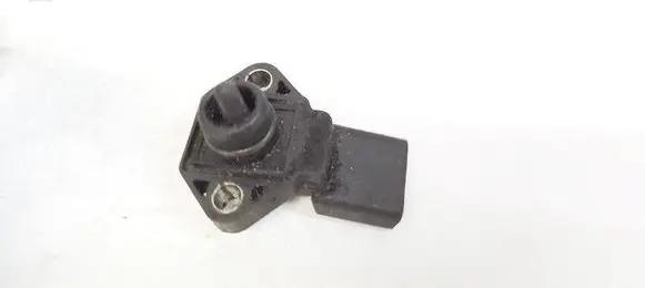 Volkswagen Bora Air pressure sensor 038906051 0281002177