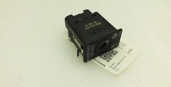 Skoda Fabia Mk3 (NJ) Passenger airbag on/off switch 5Q0919237