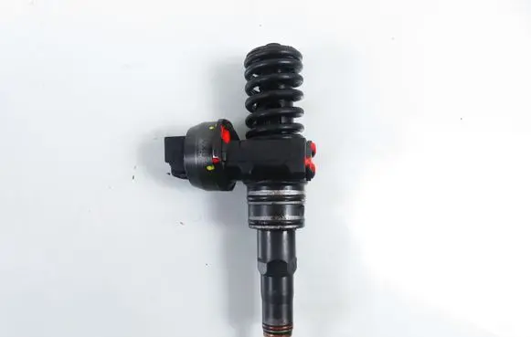 Audi A6 S6 C5 4B Fuel injector 0414720216 038130073BA