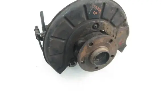 Volkswagen Touran I Front wheel hub spindle knuckle
