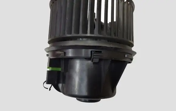 Ford Focus Heater fan/blower AV6N18456AA 1736007103
