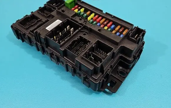 Ford Mondeo MK V Central body control module FU5T-15604-BAJ IMPRK1447676