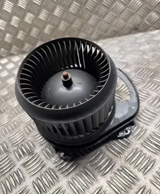 Mercedes-Benz B W246 W242 Heater fan/blower A2469064300 068021 CZ1163600764