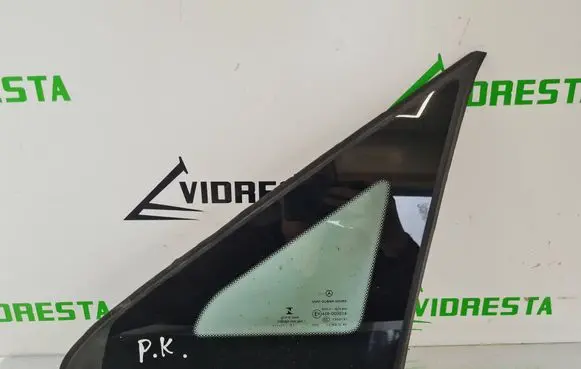 Mercedes-Benz Vito Viano W447 Front triangle window/glass A4476730105