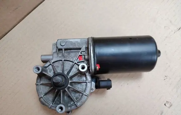 BMW 5 E39 Wiper motor 8360603