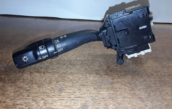 Toyota Avensis T250 Indicator stalk 8414005110