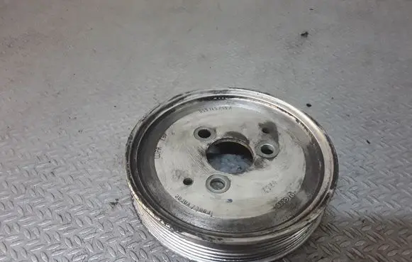 Volkswagen Touareg I Power steering pump pulley 059145255A