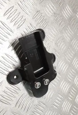 Rear door exterior handle/bracket