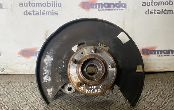 Opel Zafira C Front wheel hub