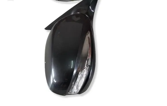 Lexus GS 300 350 430 450H Front door electric wing mirror 
