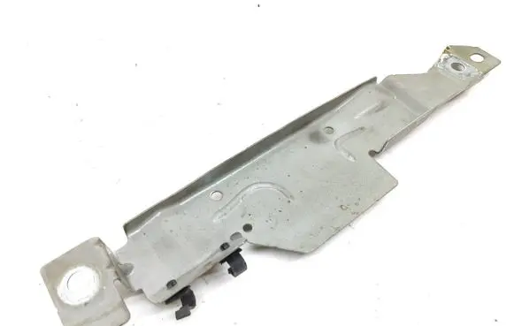 Volvo S90, V90 Fender mounting bracket