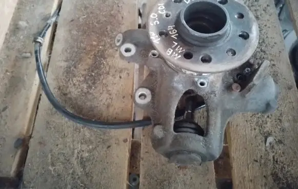 Mercedes-Benz ML W164 Rear wheel hub
