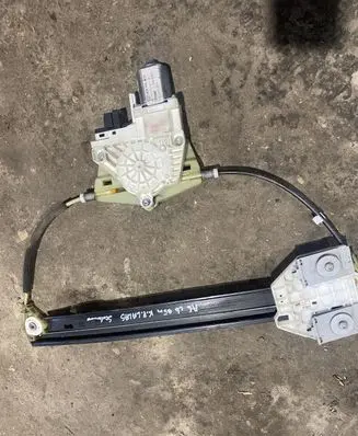 Audi A6 S6 C6 4F Rear door window regulator with motor 4F0839461 4F0959801A