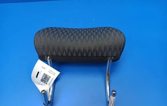 Mercedes-Benz E W211 Rear seat headrest 