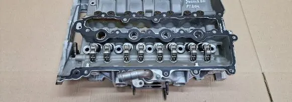Jaguar F-Pace Engine head PBH4P36090AB