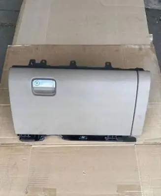 Porsche Cayenne (92A) Glove box KAL3390