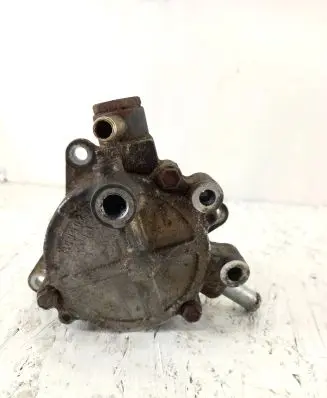 Nissan Pathfinder R51 Vacuum pump 14650EB300 X2T56671A