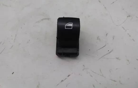 BMW 1 E82 E88 Electric window control switch 6935534