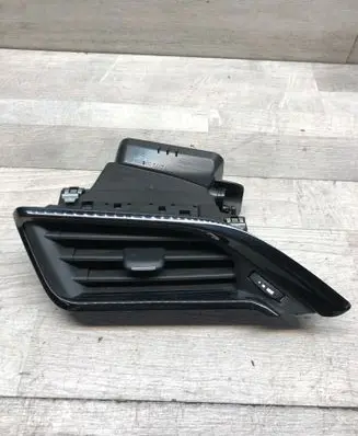 Peugeot 208 Dash center air vent grill 9633131777 2772001