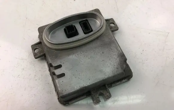 BMW 3 E90 E91 Xenon control unit/module 6948180