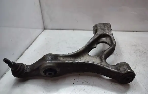 Volkswagen Touareg II Front control arm