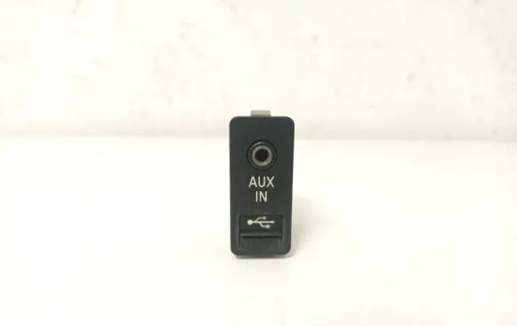 BMW 5 GT F07 USB socket connector 9129651
