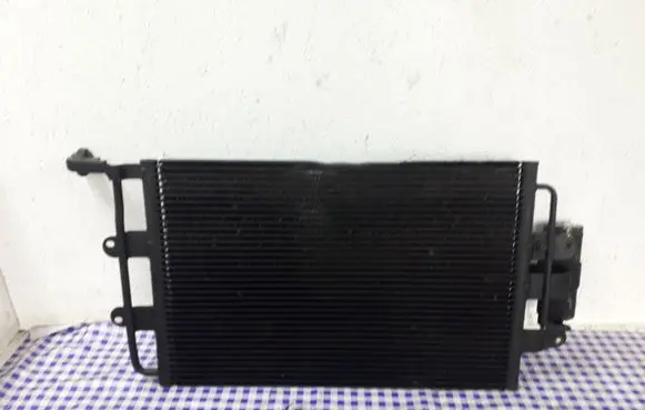 Volkswagen New Beetle A/C cooling radiator (condenser)