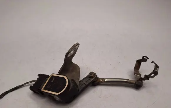 BMW 1 E81 E87 Headlight/headlamp level sensor 6778813