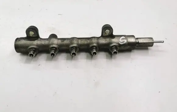 Mazda CX-7 Fuel main line pipe HM20166
