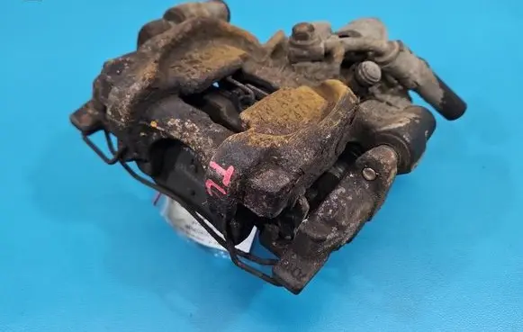 Volkswagen Golf Sportsvan Rear brake caliper 5Q0615405 IMPRK1606901