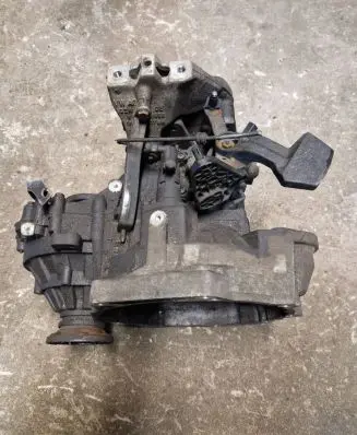 Volkswagen Jetta VI Manual 5 speed gearbox 0A430103 FP21R1