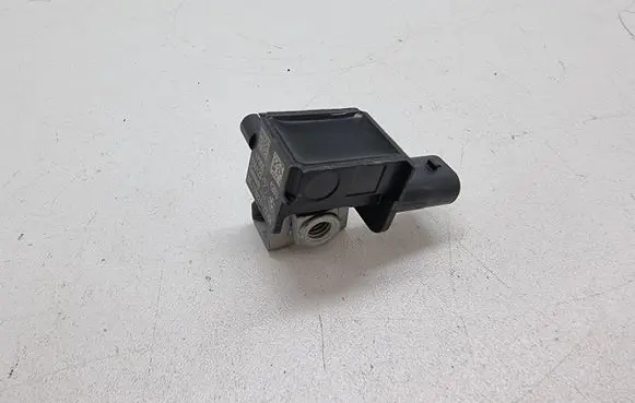 BMW 5 F10 F11 Airbag deployment crash/impact sensor 9224177 65779224177