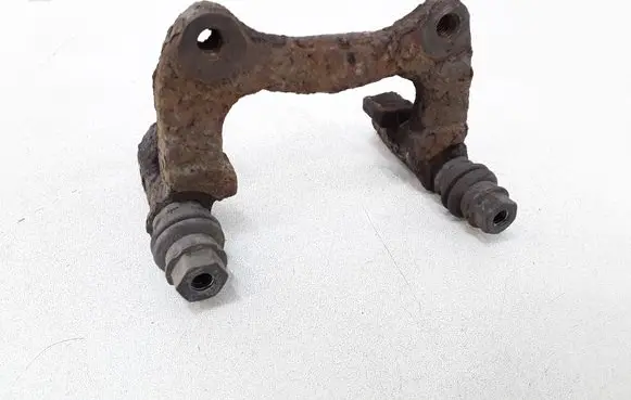 Volkswagen PASSAT B5.5 Brake caliper pad carrier rear 