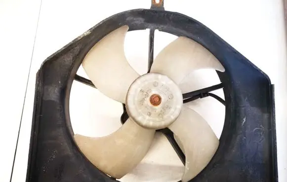 Honda Jazz Radiator cooling fan shroud