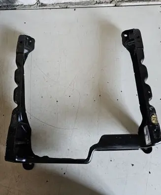 Volkswagen Touareg II Seat frame 7P0881677