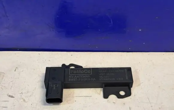 Volvo S80 Keyless system antenna 8M5T15K603KA 31268484