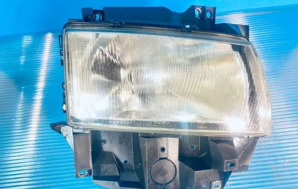 Volkswagen Transporter - Caravelle T4 Headlight/headlamp 7D1941010D