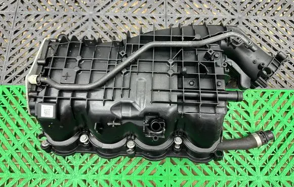 BMW X3 G01 Intake manifold 8603914 19189610 70602694