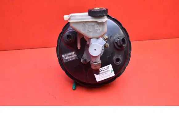 Volvo V70 Brake booster P30714320