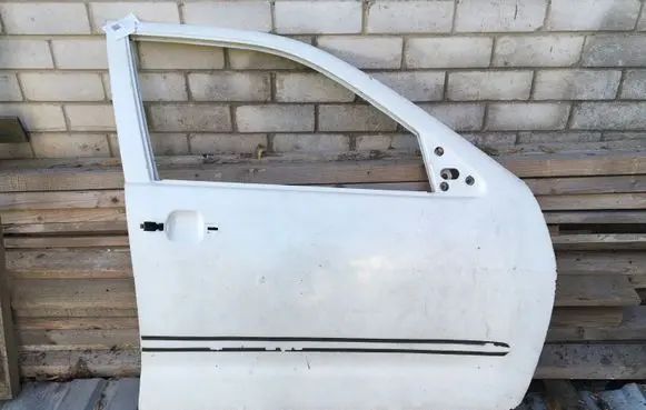 Volkswagen Caddy Front door