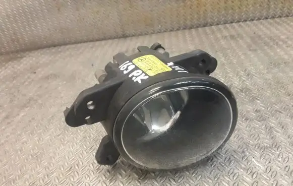 Mercedes-Benz A W169 Front fog light 2518200756 A2518200756