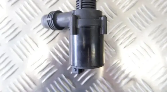 BMW X5 E70 Electric auxiliary coolant/water pump 6951549
