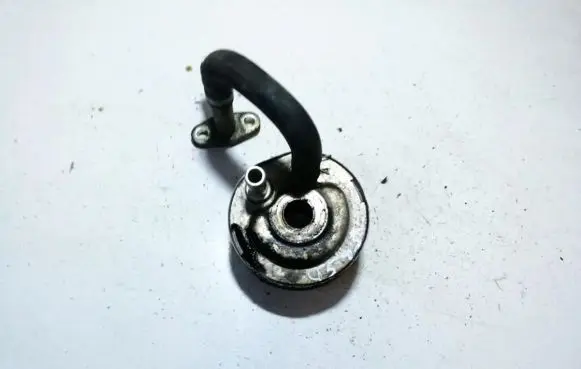 Engine oil radiator