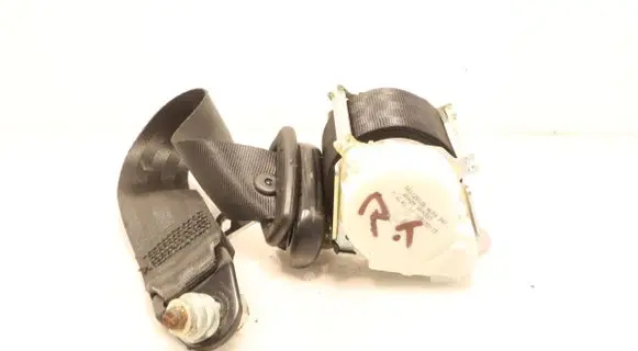 Rear seatbelt